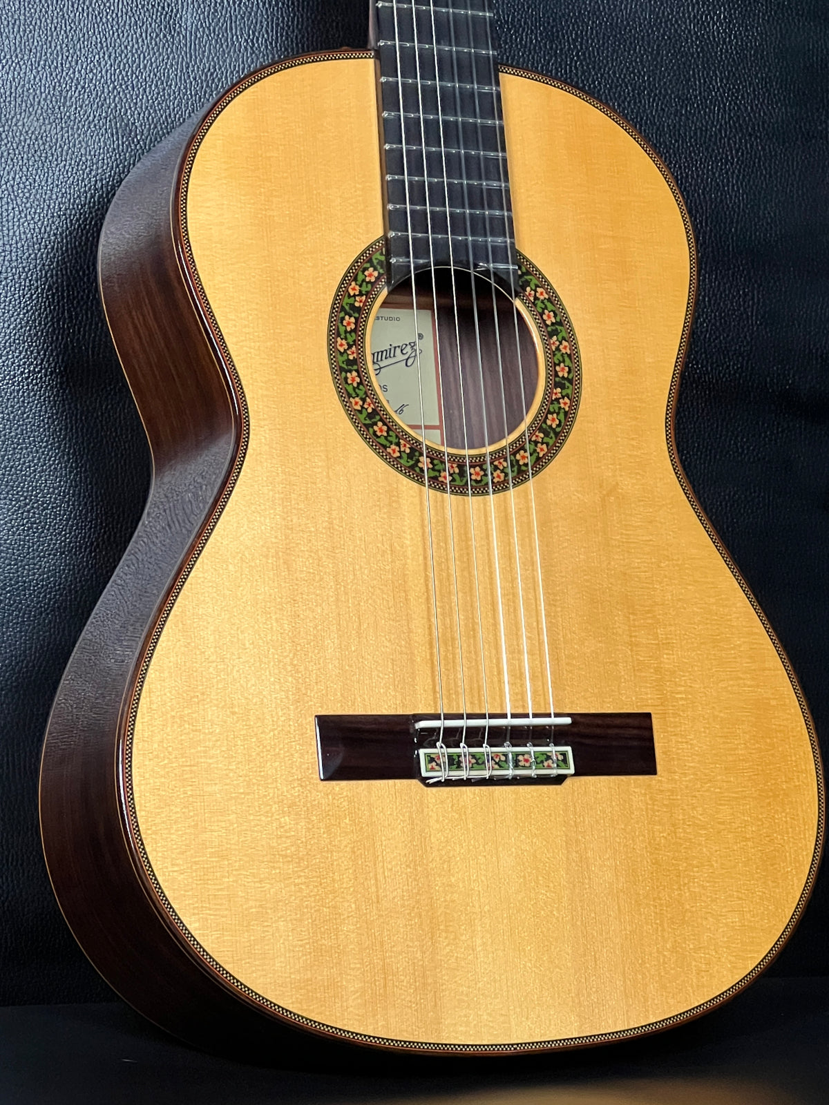 José Ramírez "130 Anos" Classical Guitar (PRE-OWNED)