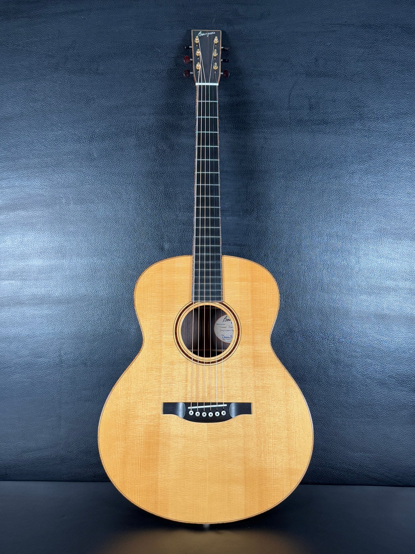 Bourgeois Small Jumbo Custom ( PRE-OWNED)