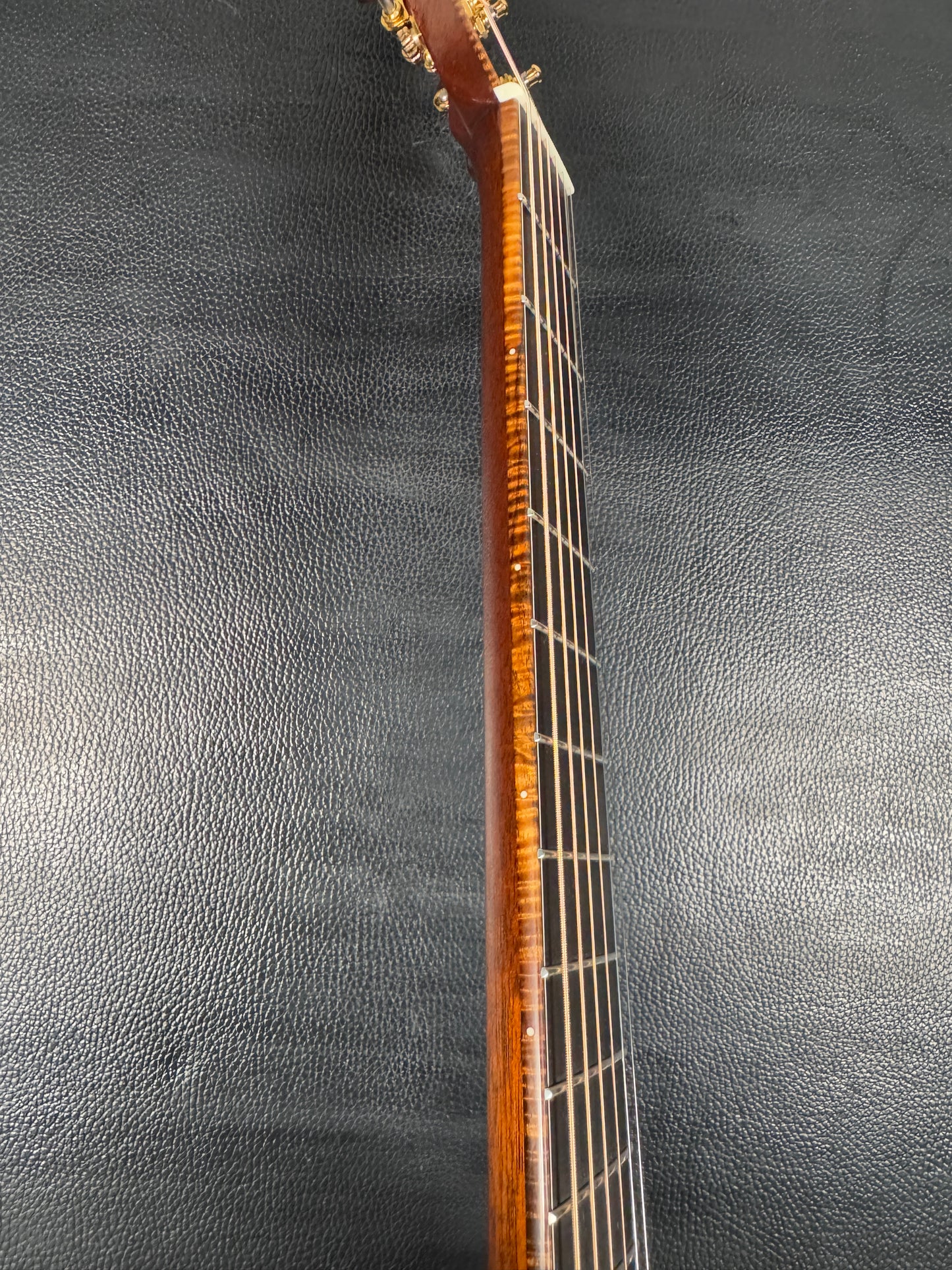 Bourgeois Small Jumbo Custom ( PRE-OWNED)