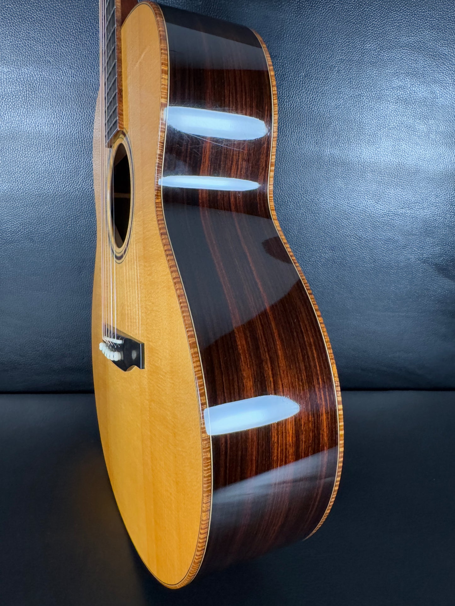Bourgeois Small Jumbo Custom ( PRE-OWNED)