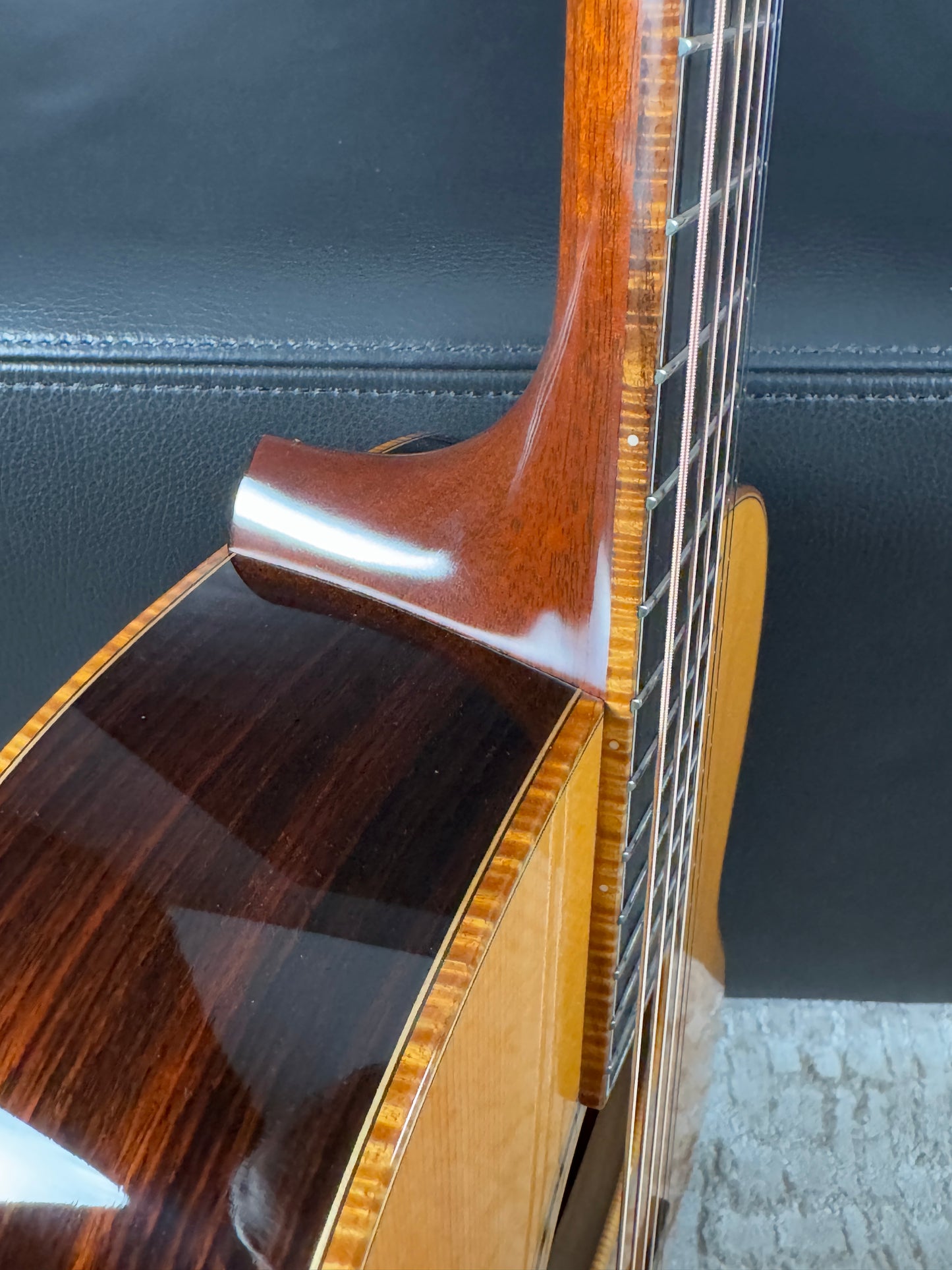 Bourgeois Small Jumbo Custom ( PRE-OWNED)