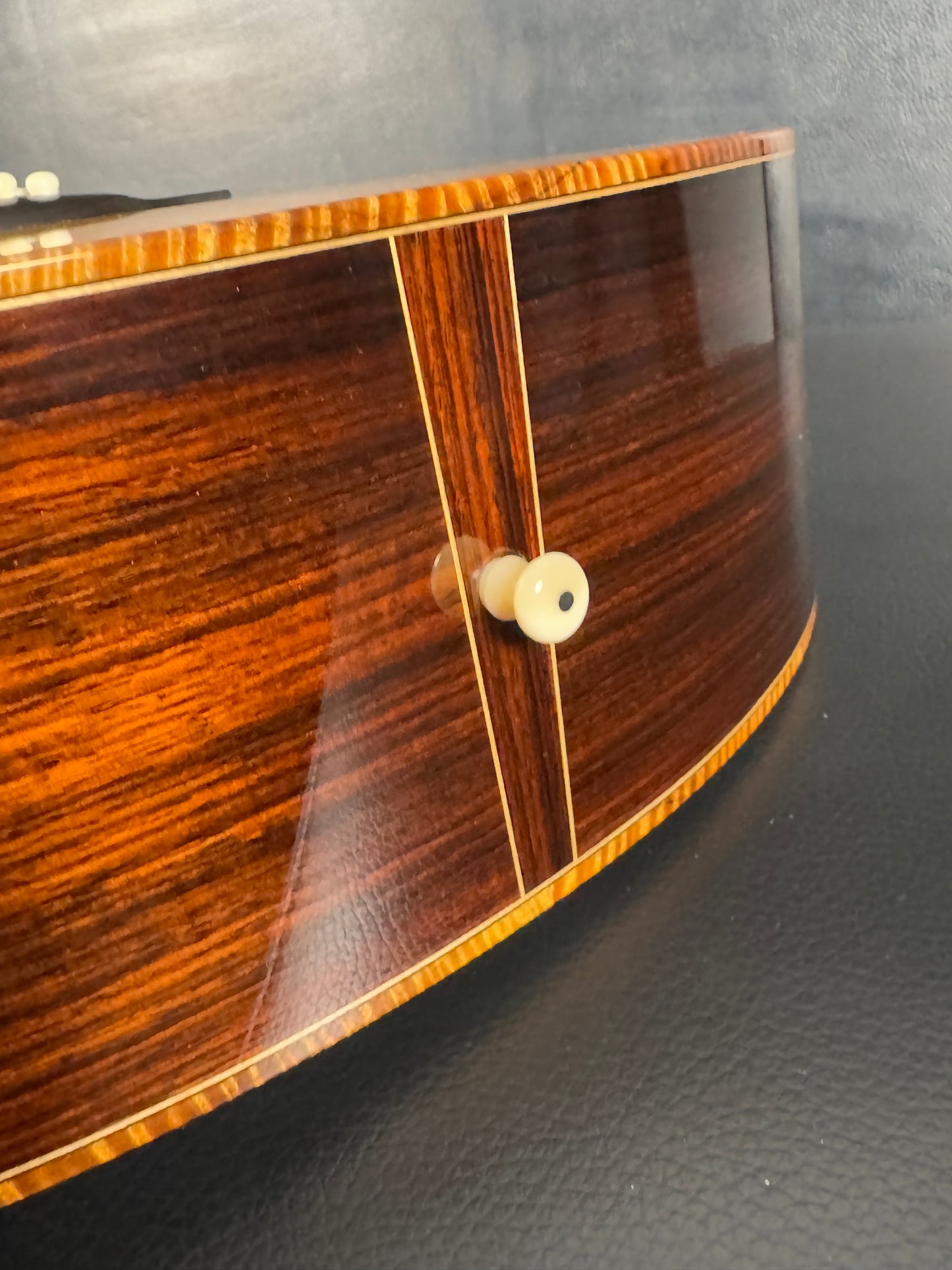 Bourgeois Small Jumbo Custom ( PRE-OWNED)