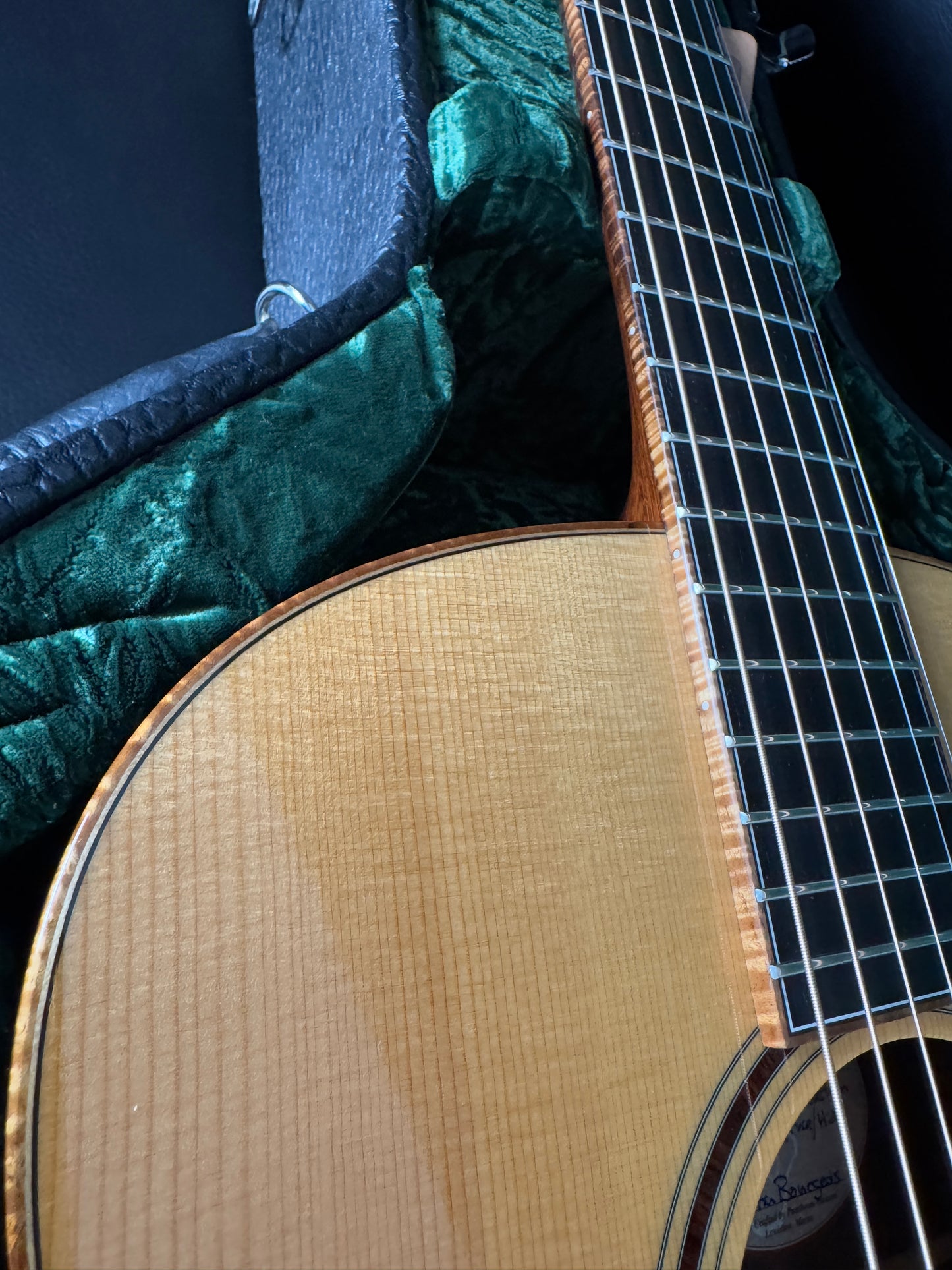 Bourgeois Small Jumbo Custom ( PRE-OWNED)