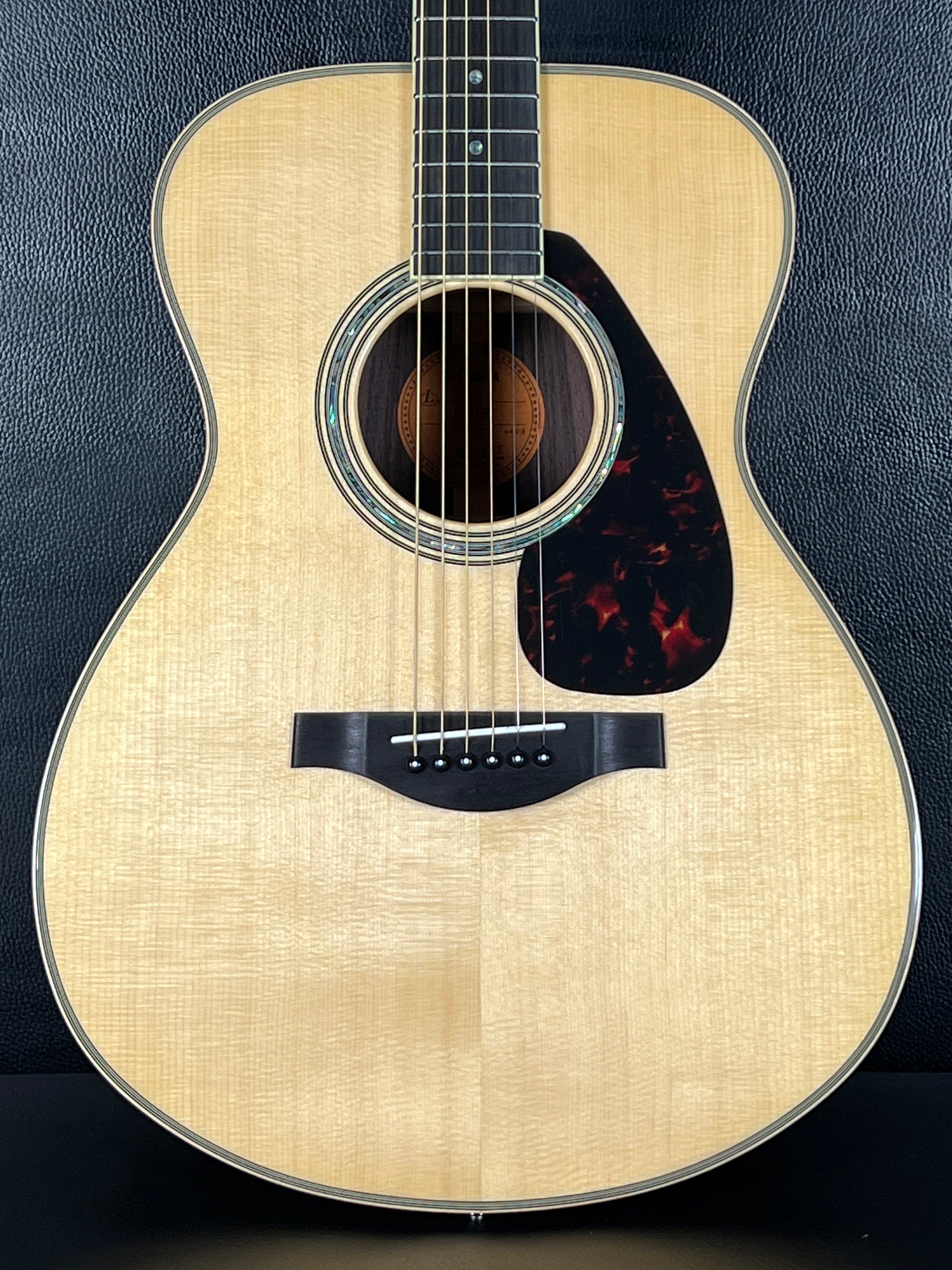 Yamaha LS16 – Guitar HAUS