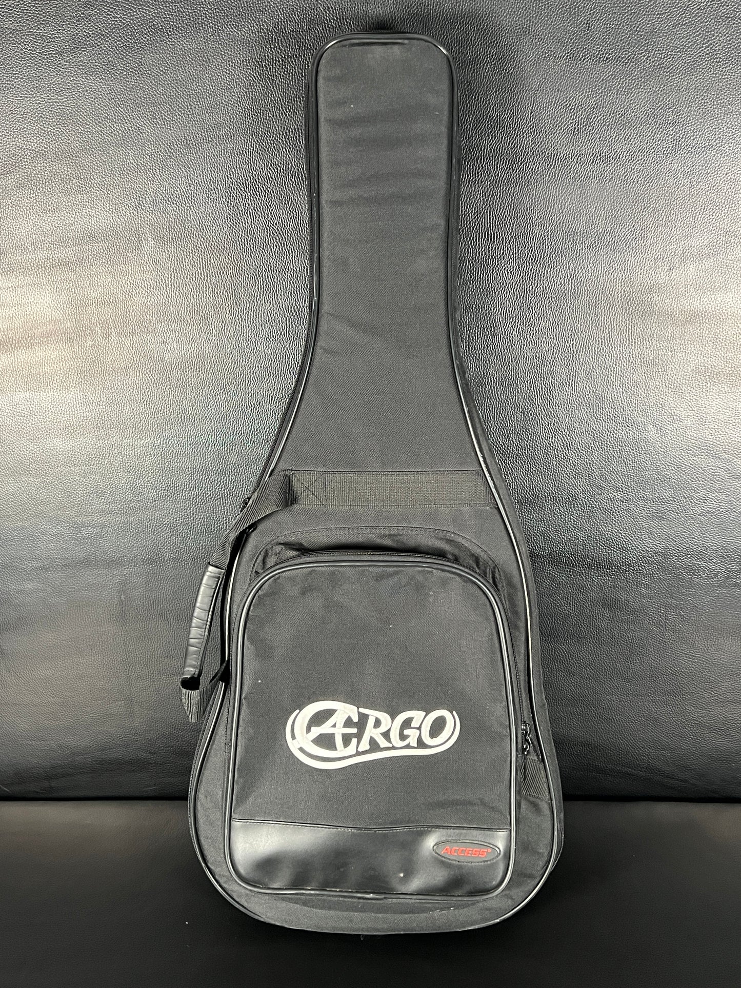 Composite Acoustics Cargo, Gray with Pickup – Travel Guitar (Pre-Owned)