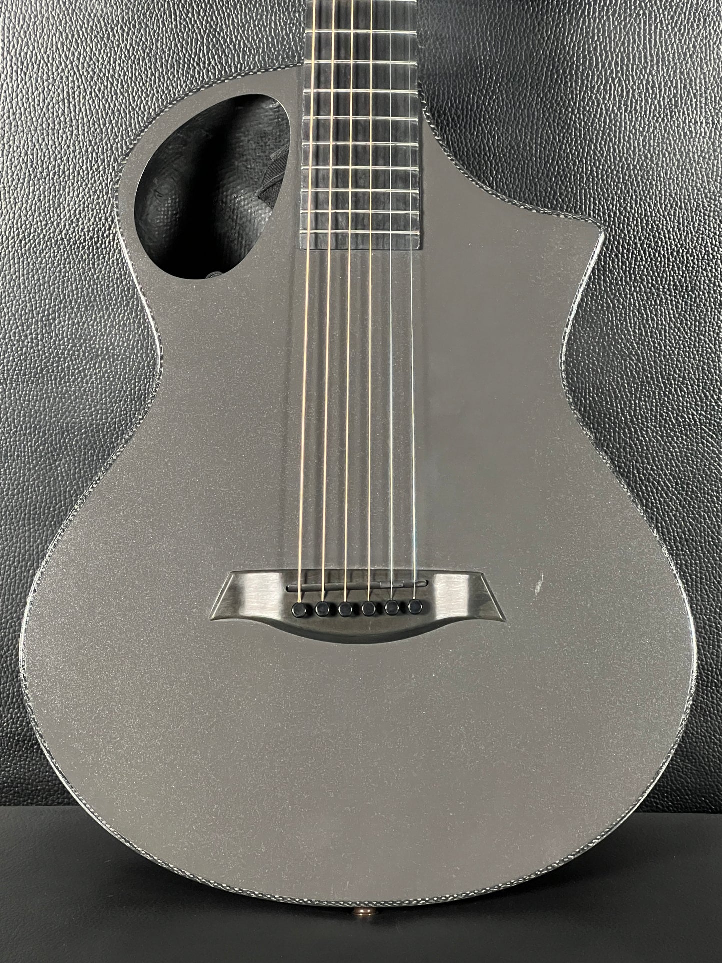 Composite Acoustics Cargo, Gray with Pickup – Travel Guitar (Pre-Owned)