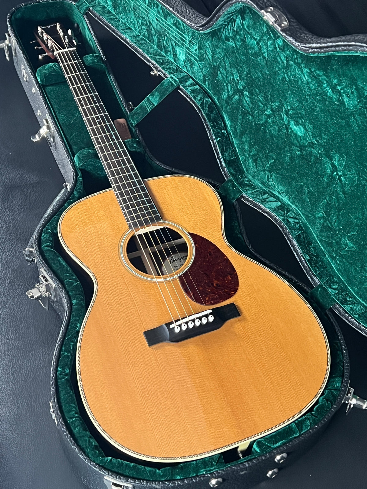 Bourgeois OM Vintage Custom Adirondack & Brazilian Rosewood w K&K 2023 (PRE-OWNED)