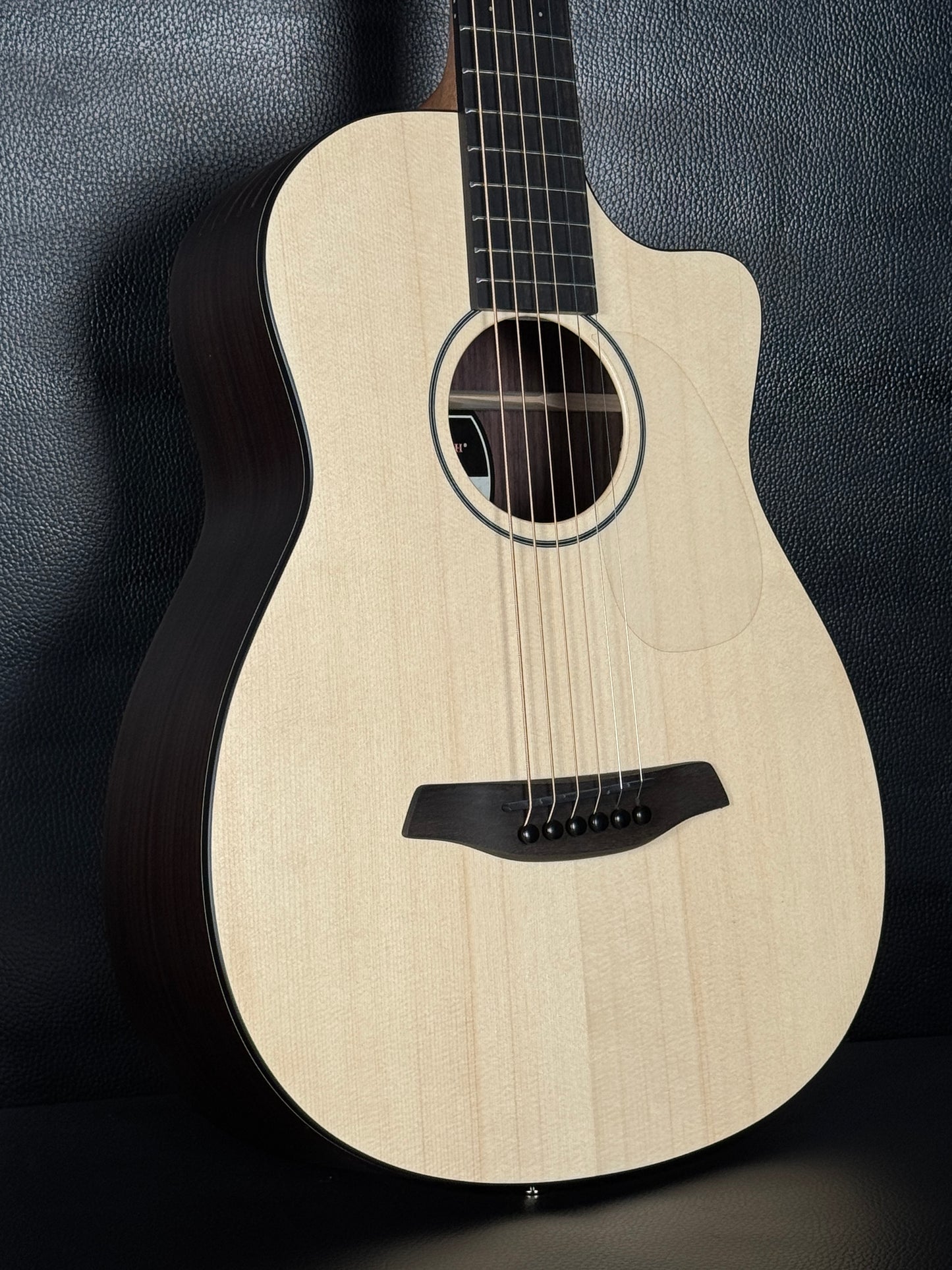 Furch Pioneer ER a Travel Guitar #133309