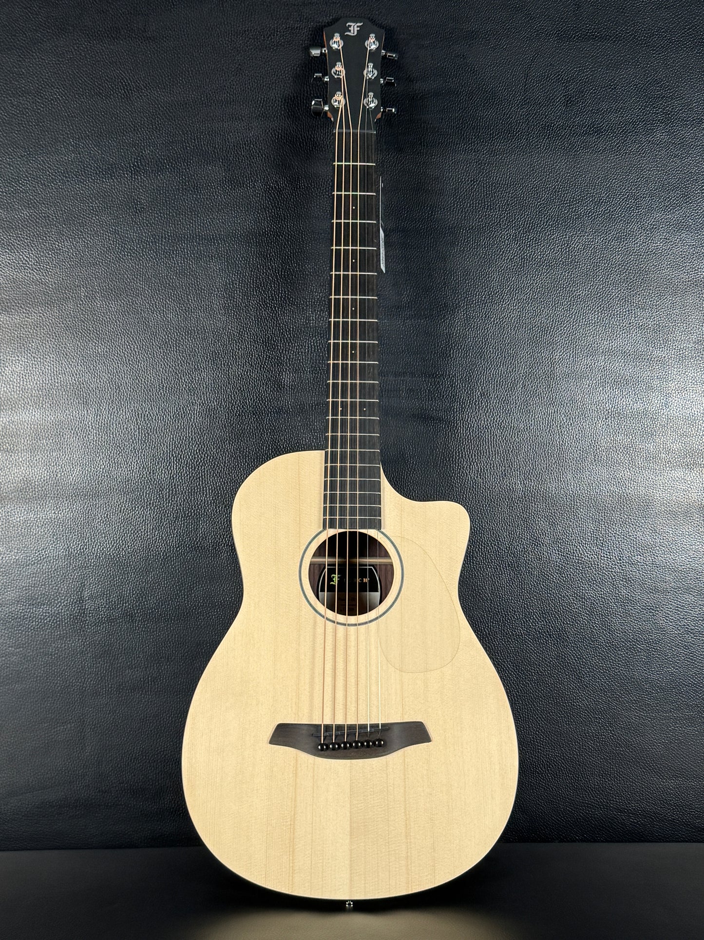 Furch Pioneer ER a Travel Guitar #133309