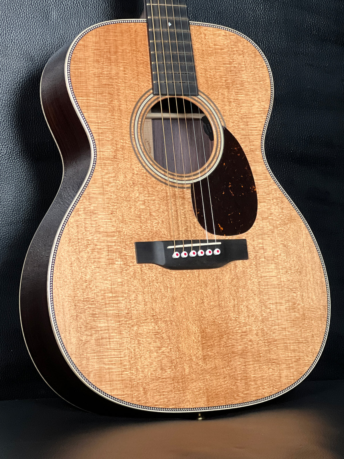Martin OM-28e Modern Deluxe w/ Pickup 2024 (PRE-OWNED)
