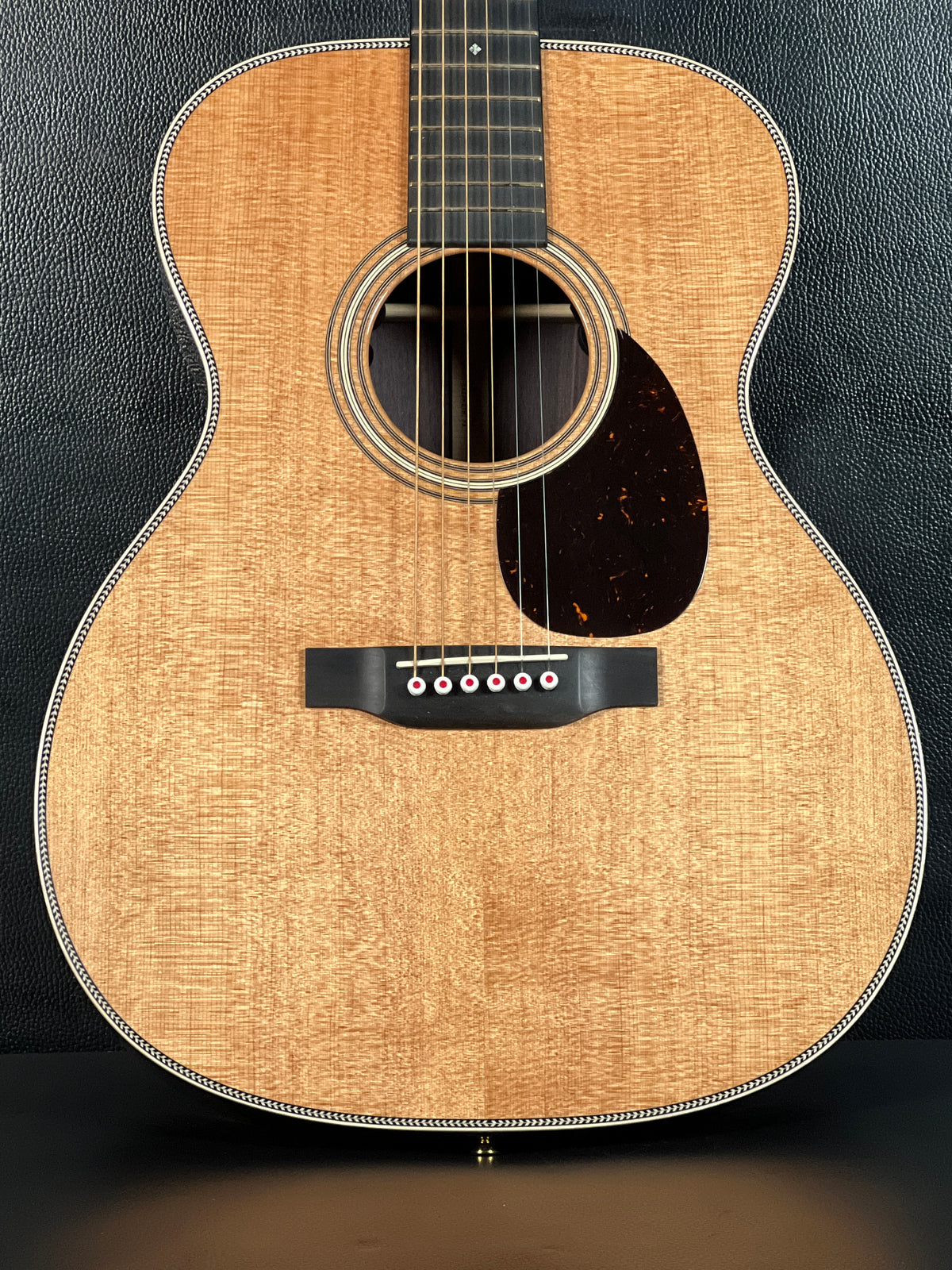 Martin OM-28e Modern Deluxe w/ Pickup 2024 (PRE-OWNED)
