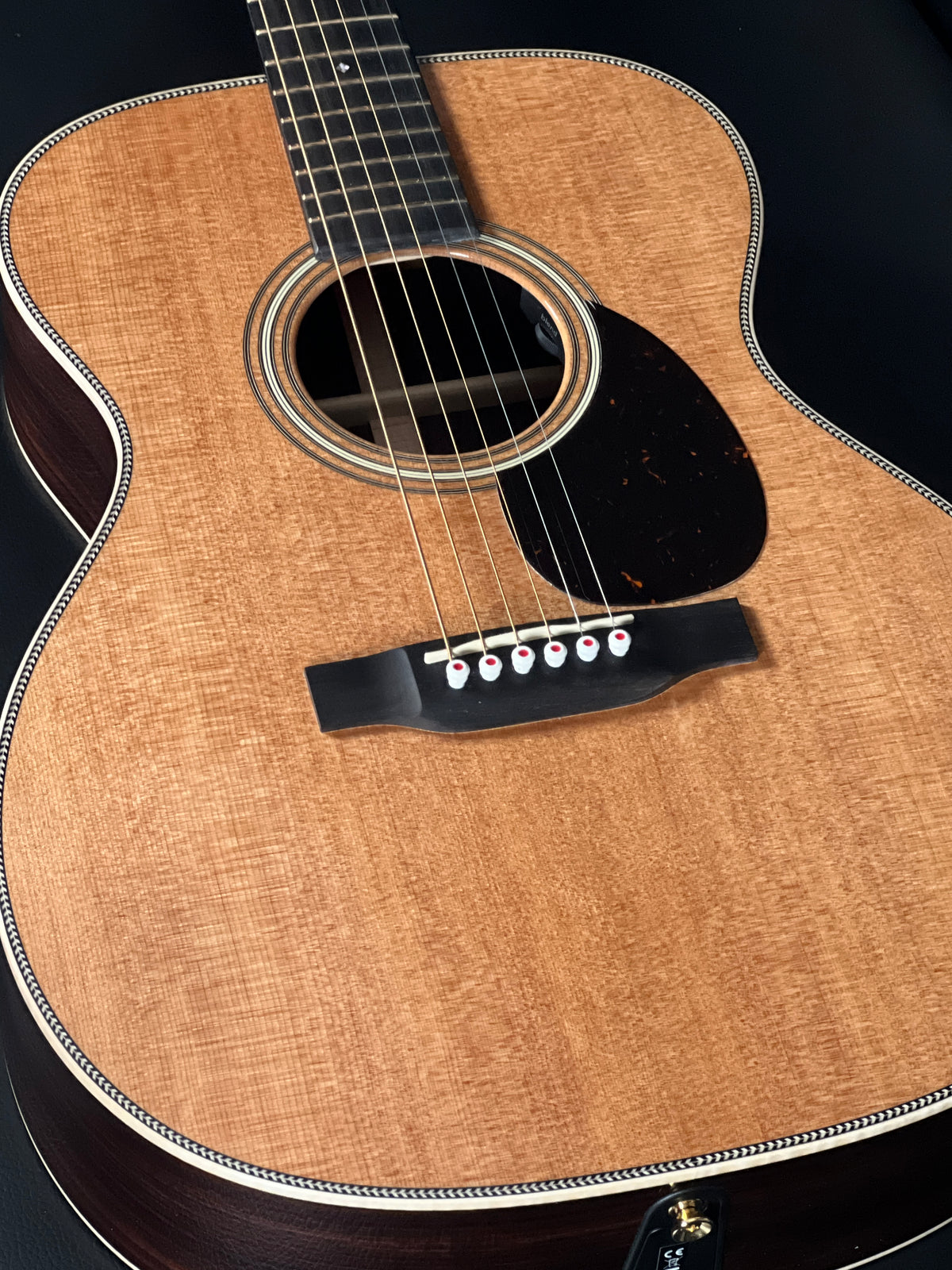 Martin OM-28e Modern Deluxe w/ Pickup 2024 (PRE-OWNED)