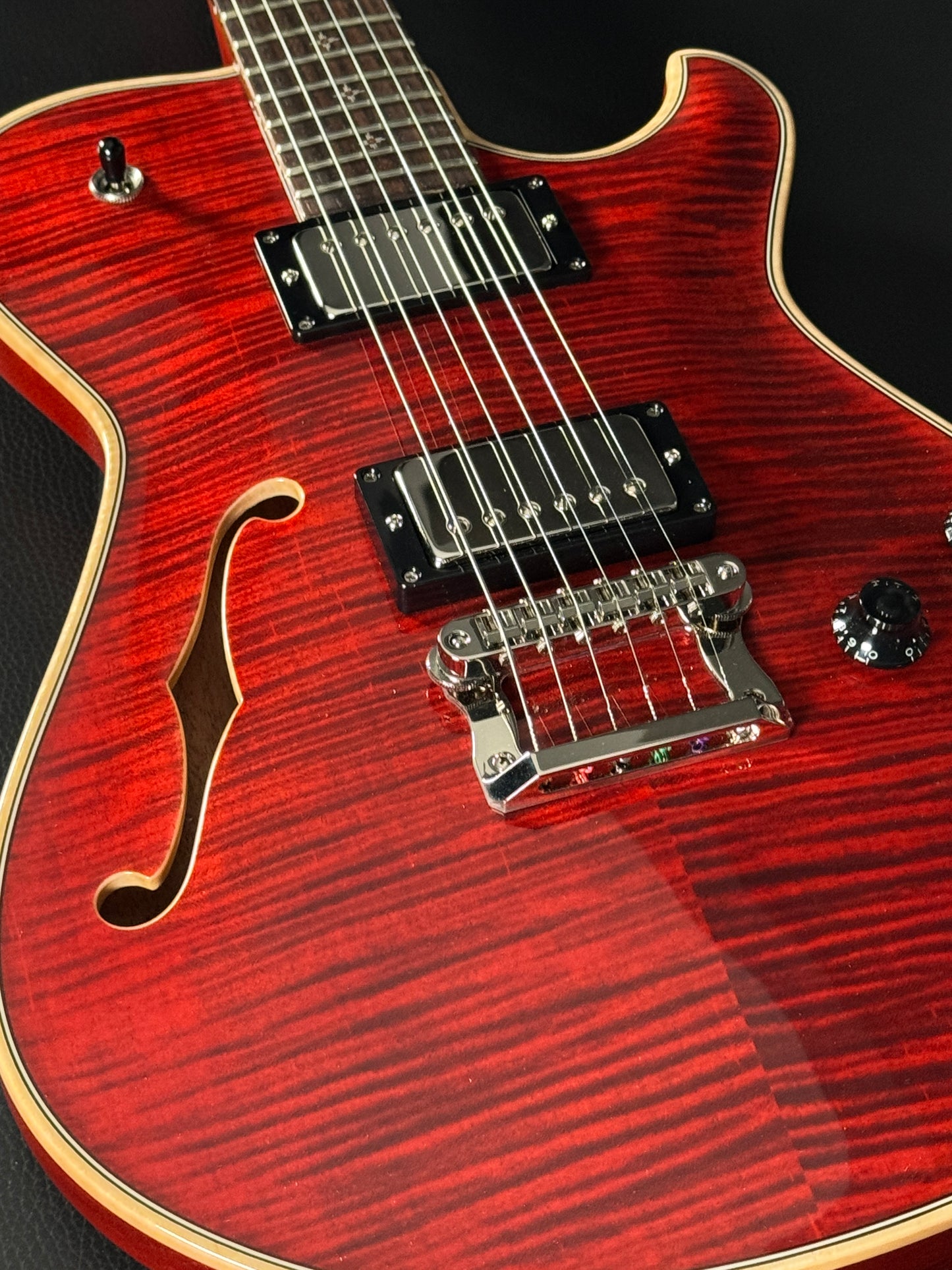 Knaggs Kenai HB 2272 – Indian Red
