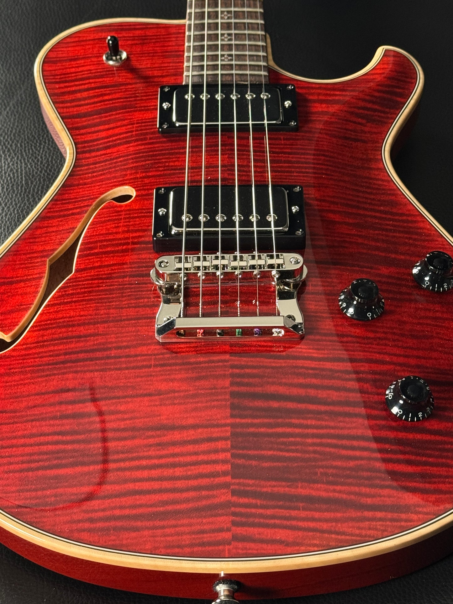 Knaggs Kenai HB 2272 – Indian Red
