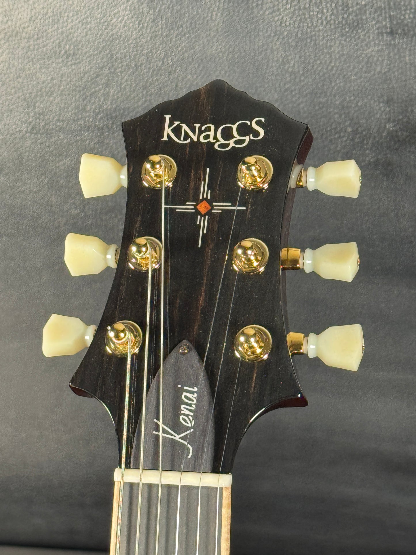 Knaggs Kenai 2295 – Purple Smoke Burst