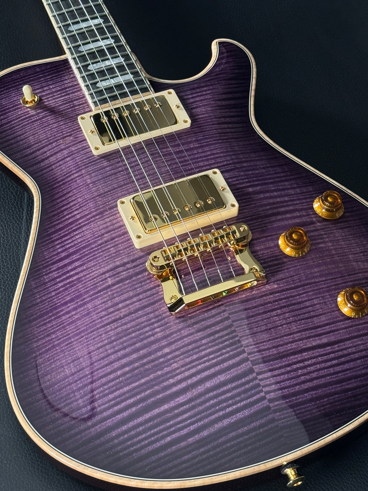 Knaggs Kenai 2295 – Purple Smoke Burst