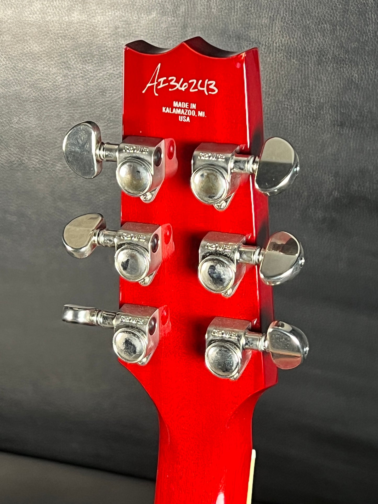 Heritage H-535 Semi-Hollow Trans Cherry w/ Hardcase (PRE-OWNED)