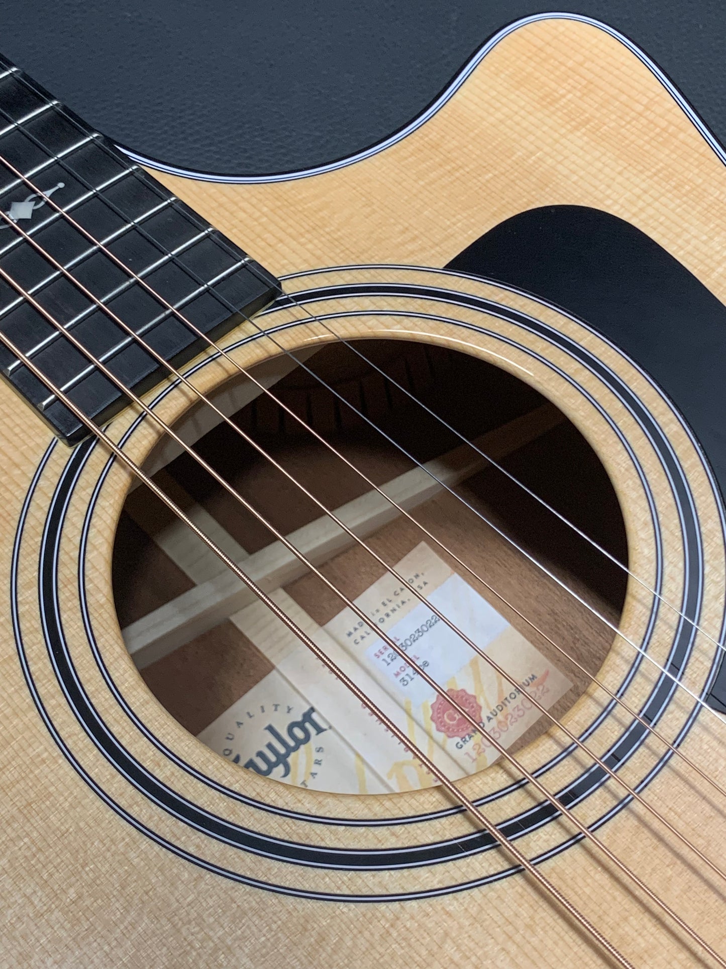 Taylor 314ce (PRE-OWNED)