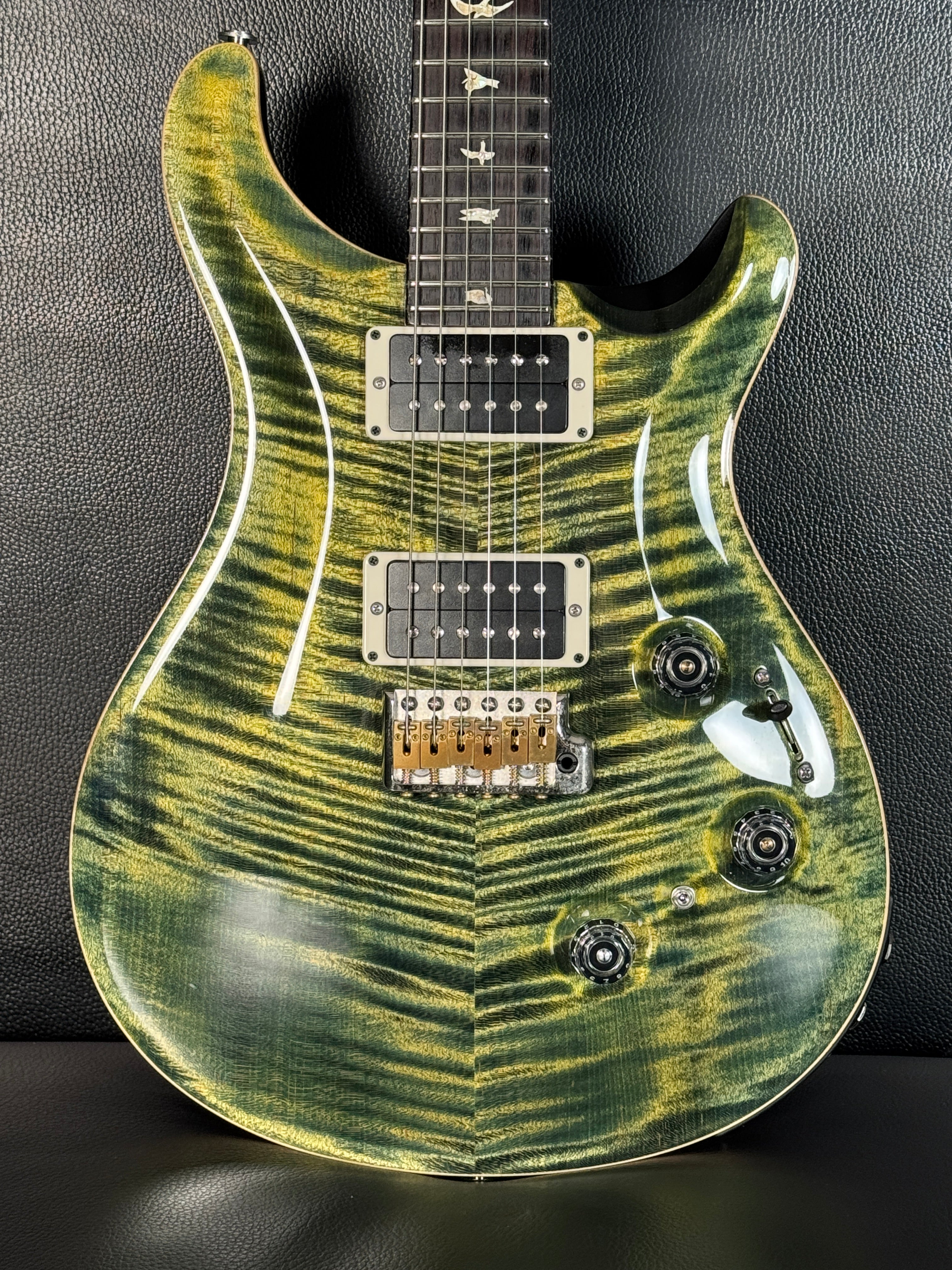 【Verwelkte 】PRS Custom24 PRS Custom 24 Trem Leprechaun Tooth (PRE-OWNED) – Guitar HAUS
