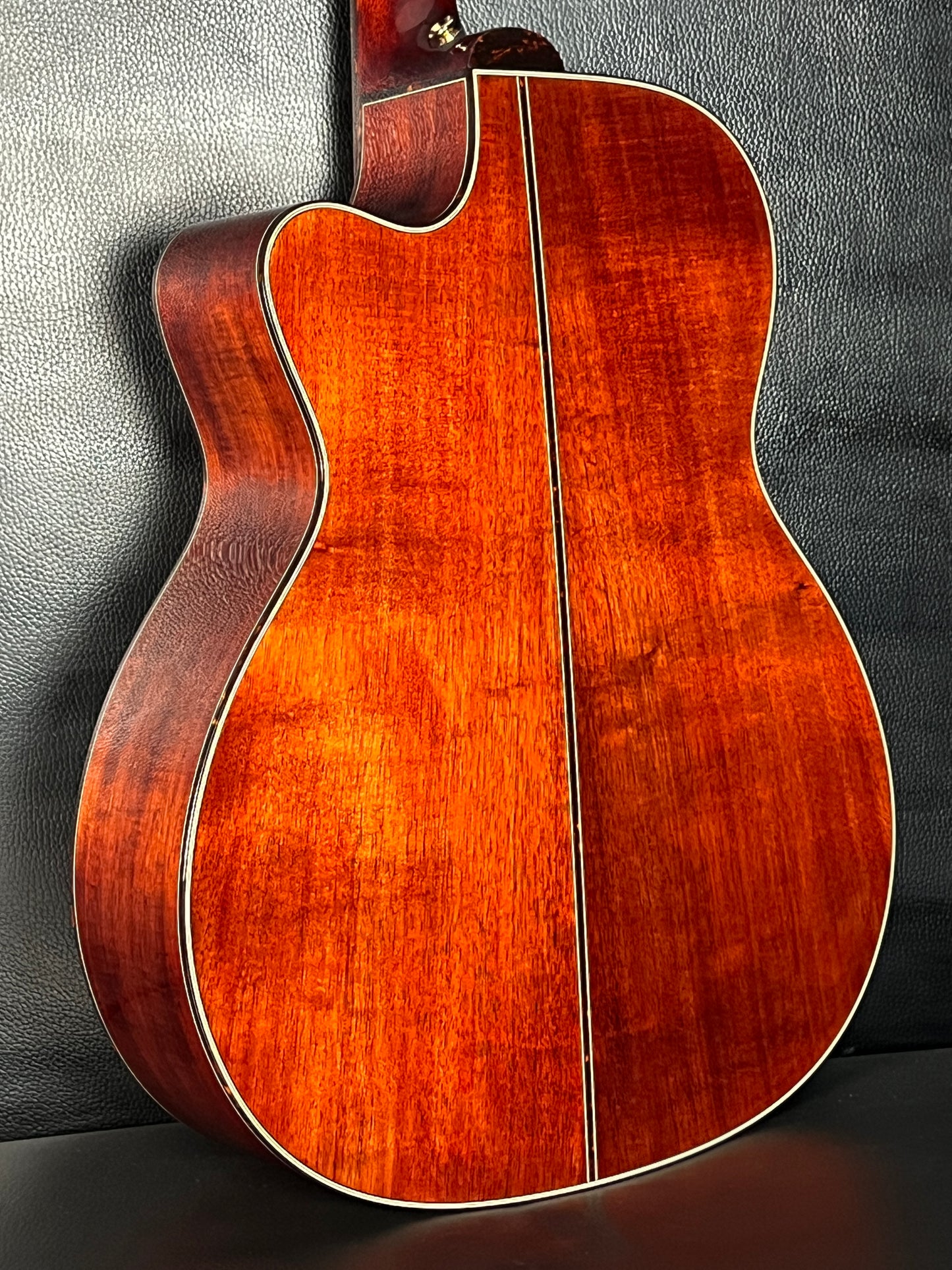 Takamine LTD2025 Limited Edition Antique Evergreen #63020438