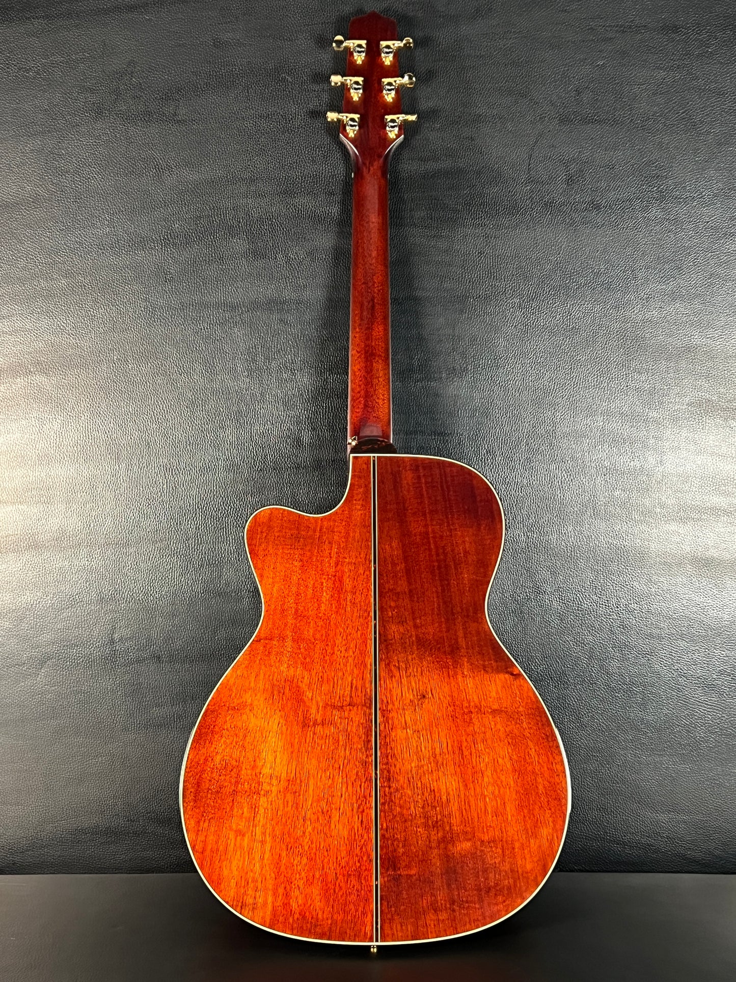 Takamine LTD2025 Limited Edition Antique Evergreen #63020438