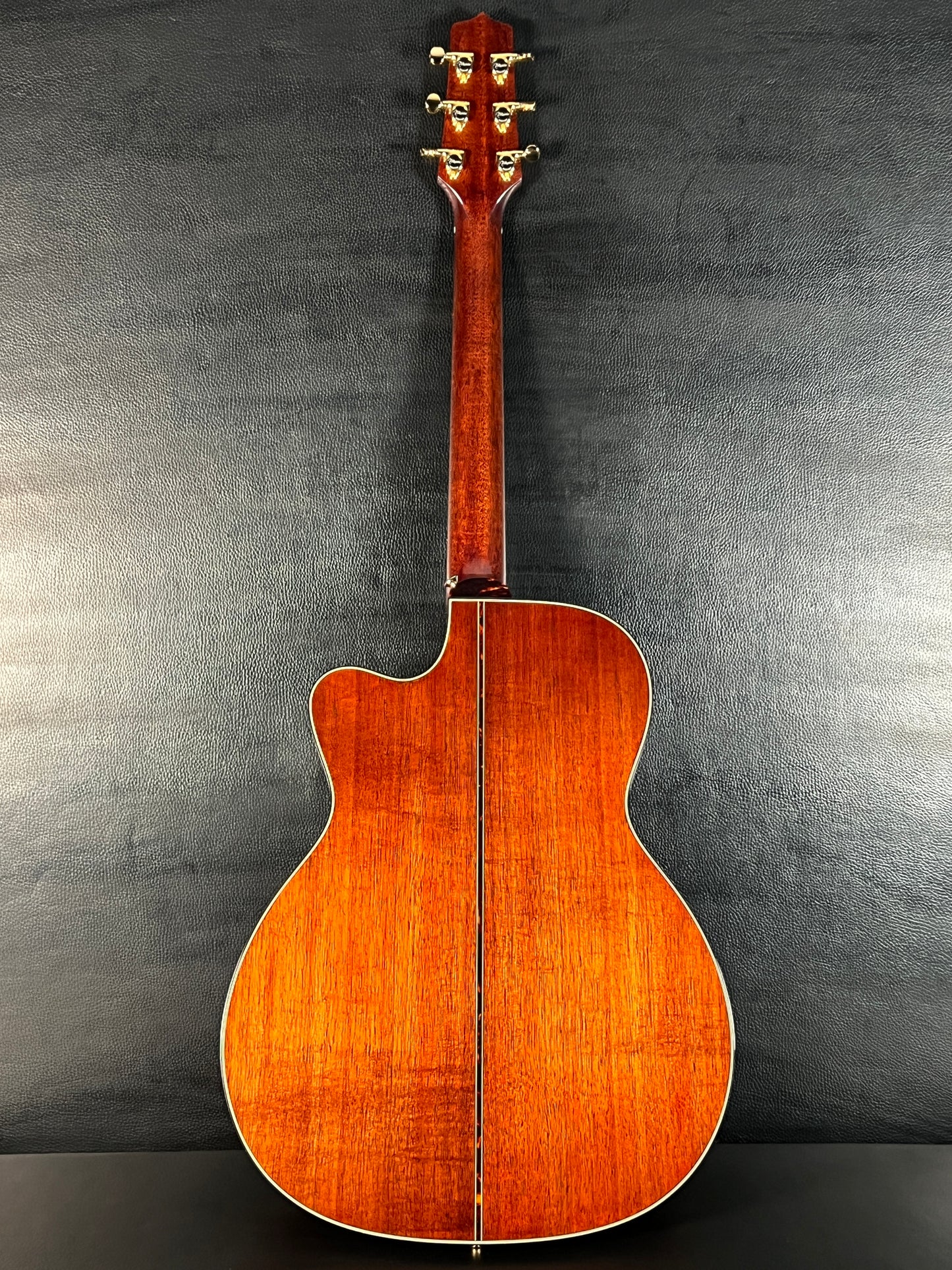 Takamine LTD2025 Limited Edition Antique Evergreen #63010392