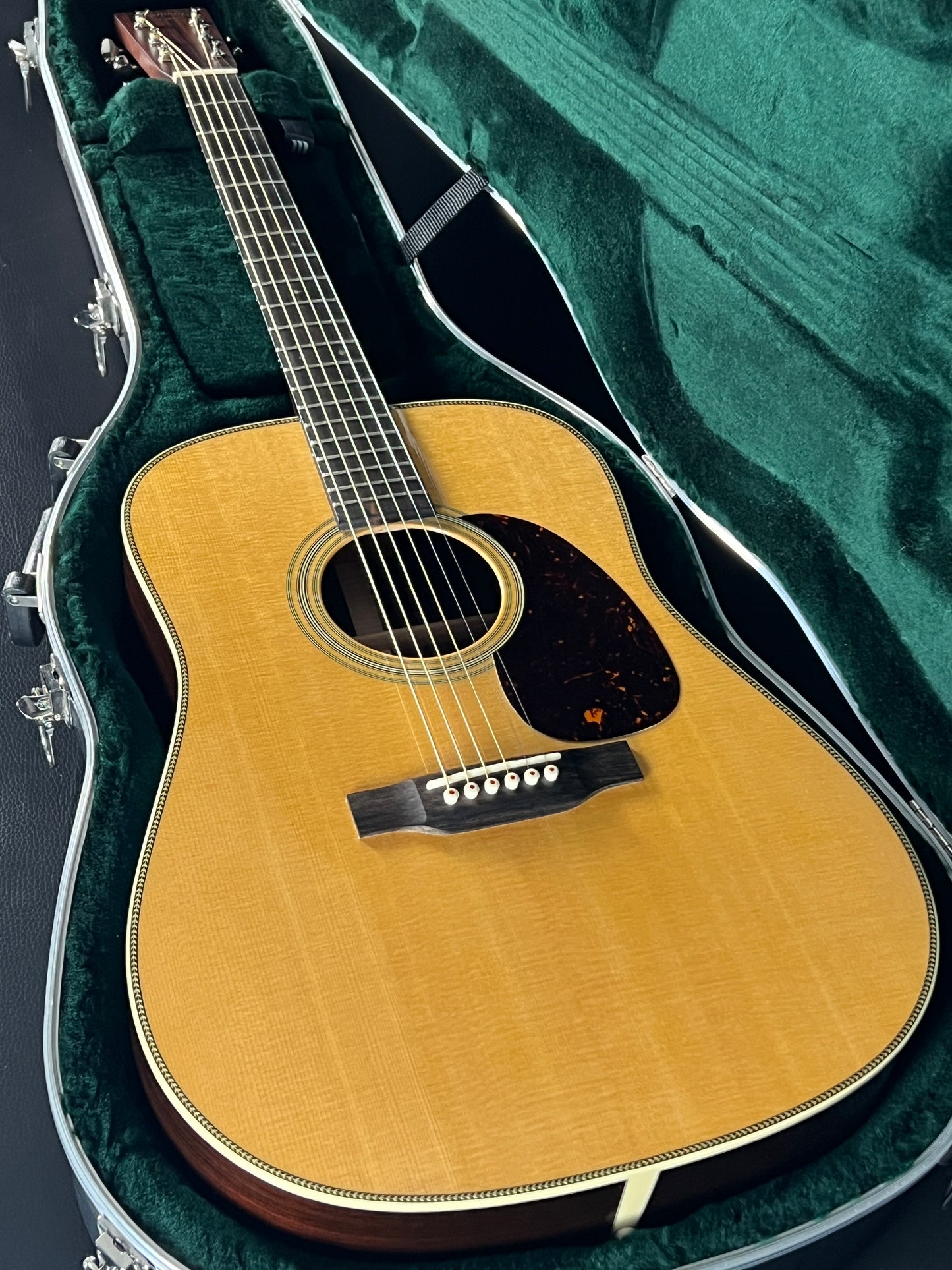 Martin Standard Series HD-28 2022 (PRE-OWNED)