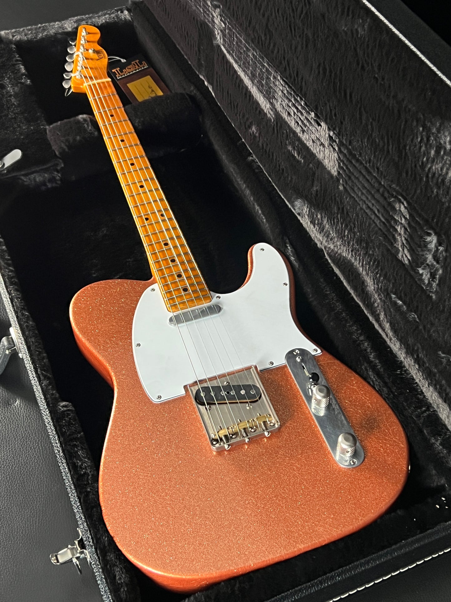 Newhall Tango 22 #7829