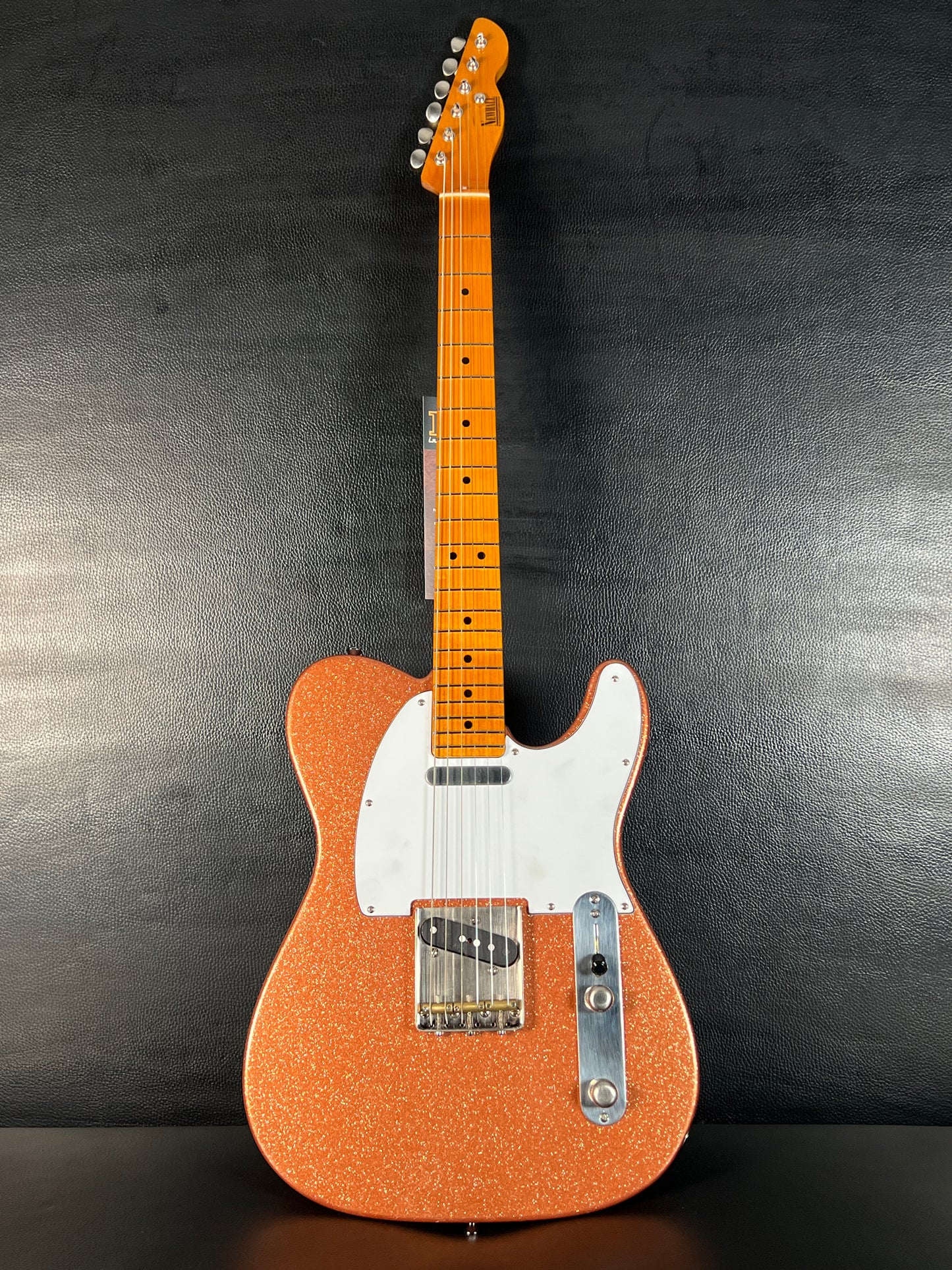 Newhall Tango 22 #7829