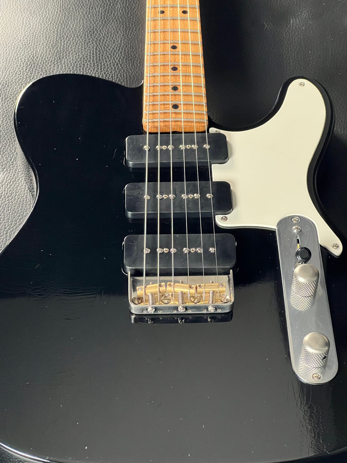 Newhall Tango 3P90 CH #8483