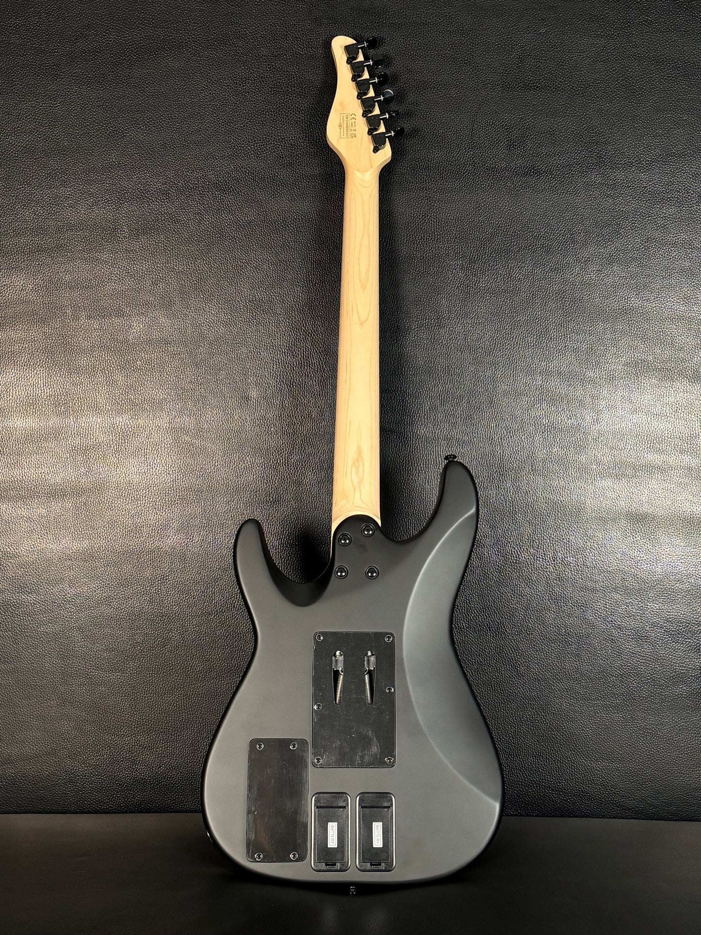 Schecter Sun Valley SS‑FR Sustainiac w/ Hard Case (PRE-OWNED)