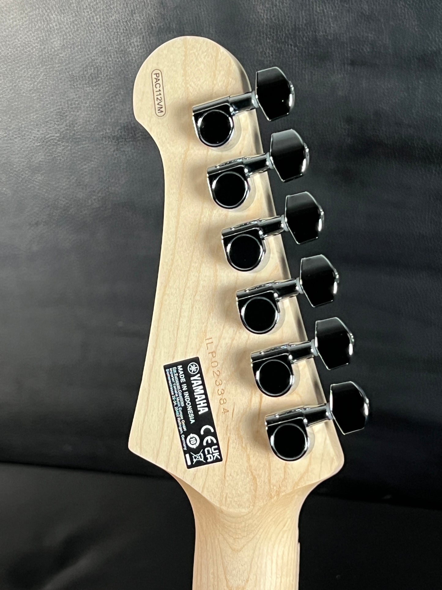 Yamaha Pacifica 112VM Maple Fingerboard Sonic Pink