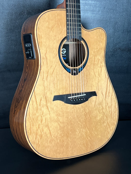 Lag  Tramontane THV30DCE HyVibe (PRE-OWNED)