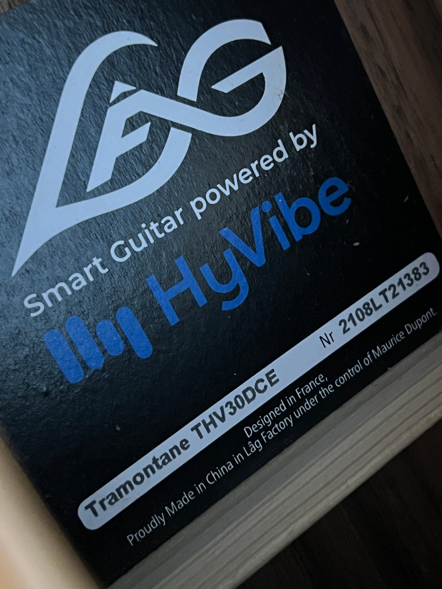 Lag  Tramontane THV30DCE HyVibe (PRE-OWNED)