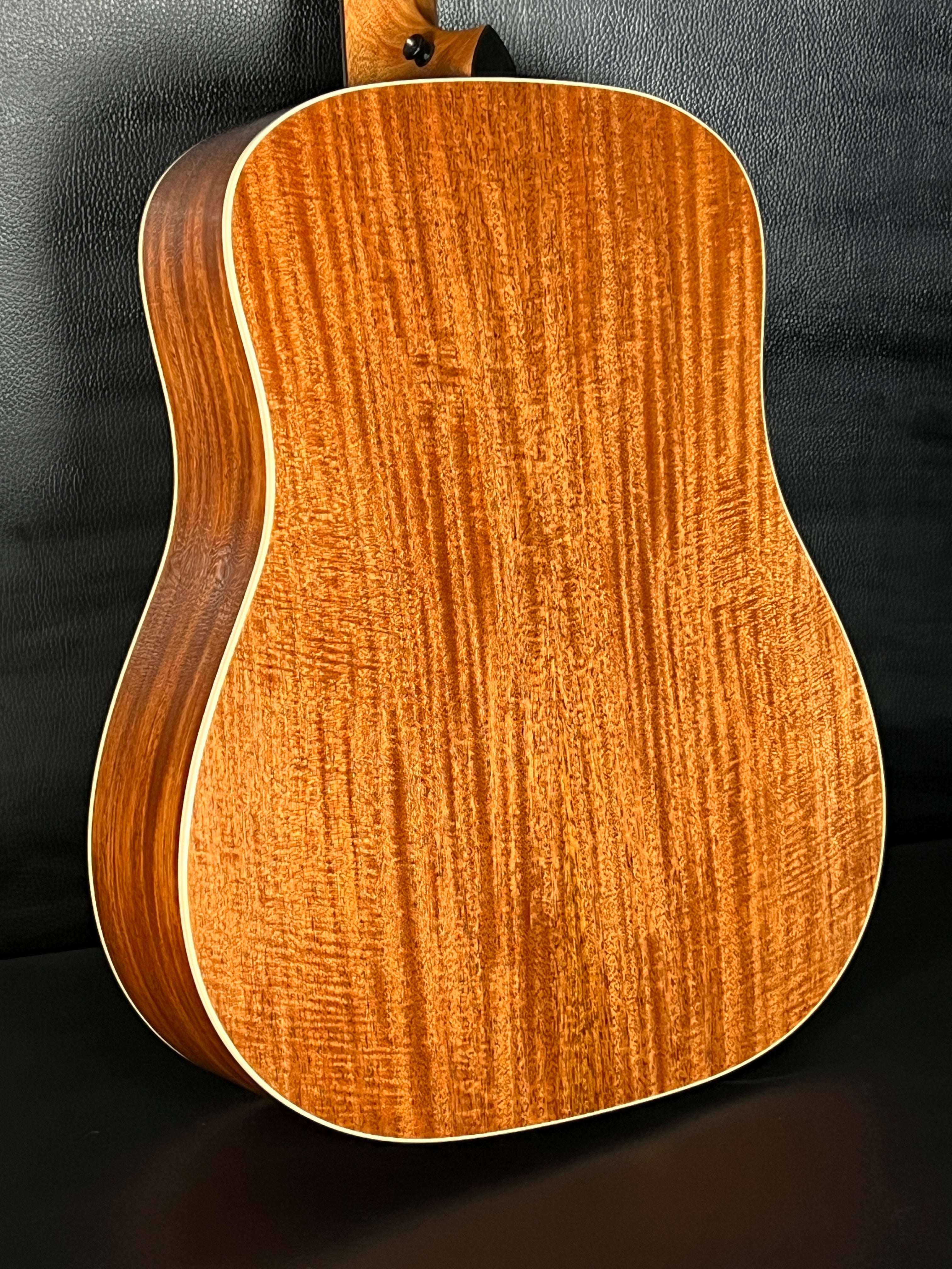 Taylor Gold Label 510e Trey Hensley Signature – Guitar HAUS