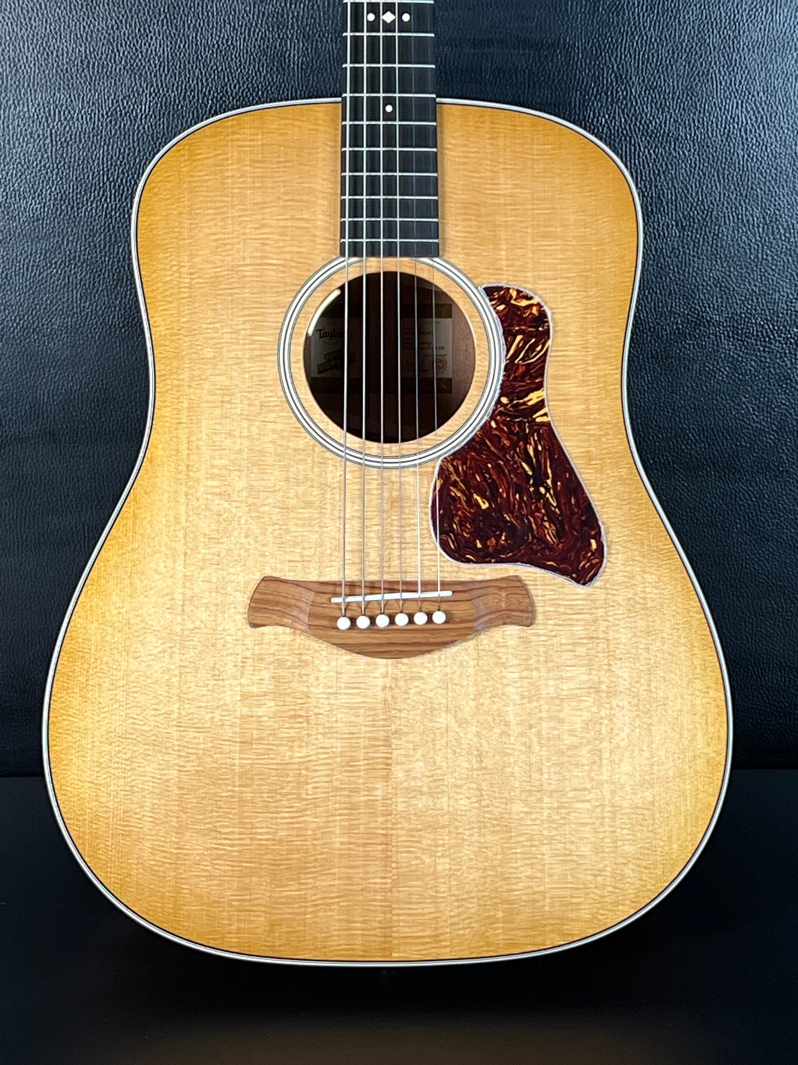 Taylor Gold Label 510e Trey Hensley Signature – Guitar HAUS