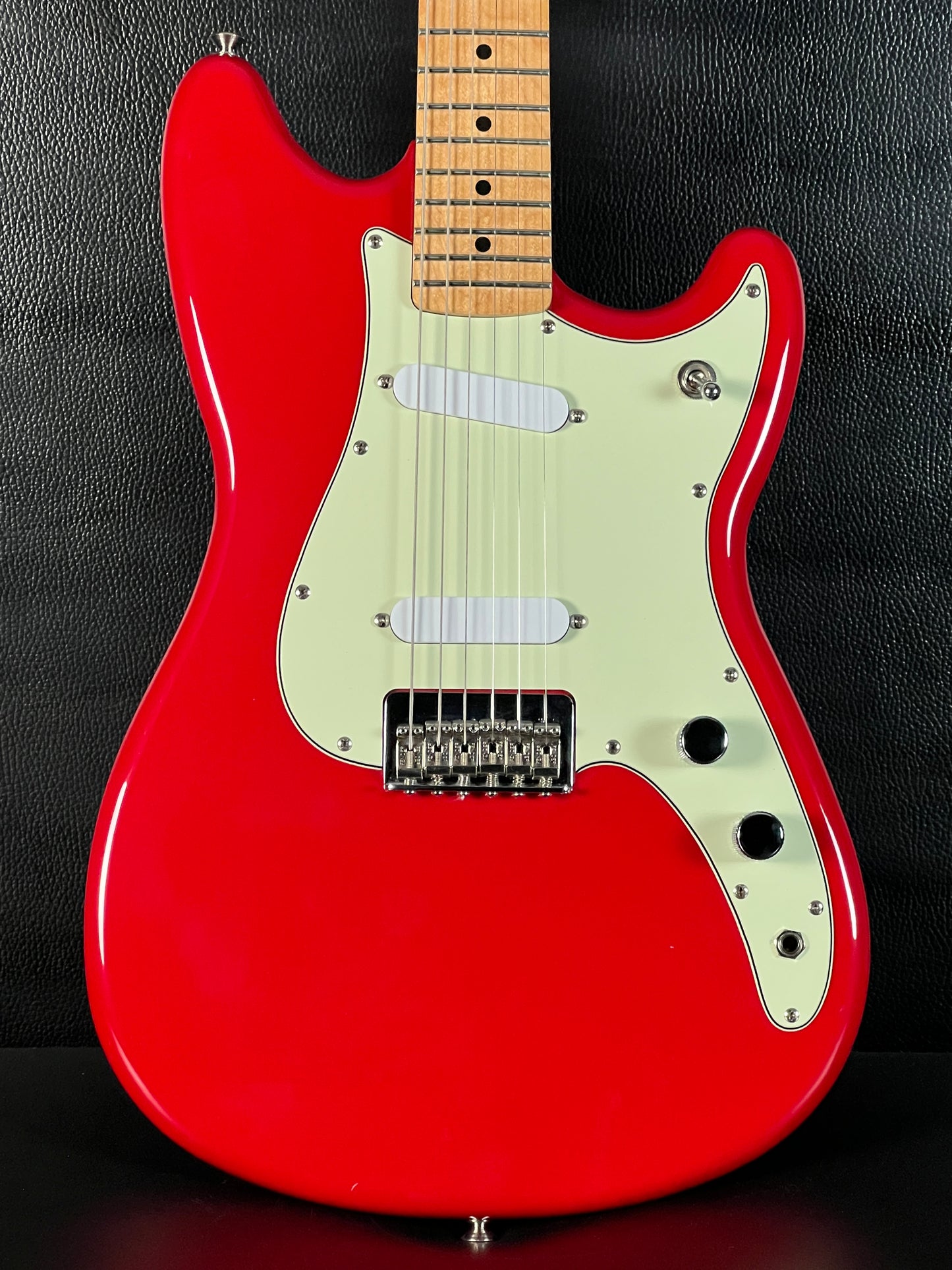 Fender Player Duo-Sonic Maple Fingerboard Torino Red (PRE-OWNED)