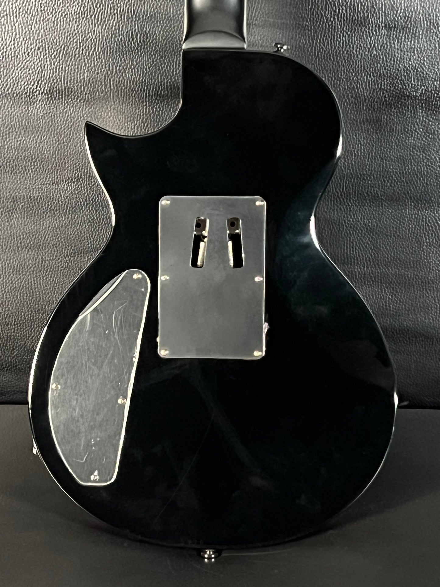 Kramer Assault 220 FR – Ebony Fingerboard (PRE-OWNED)