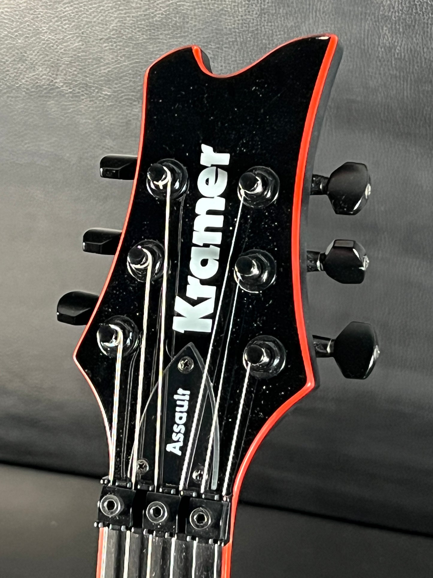 Kramer Assault 220 FR – Ebony Fingerboard (PRE-OWNED)