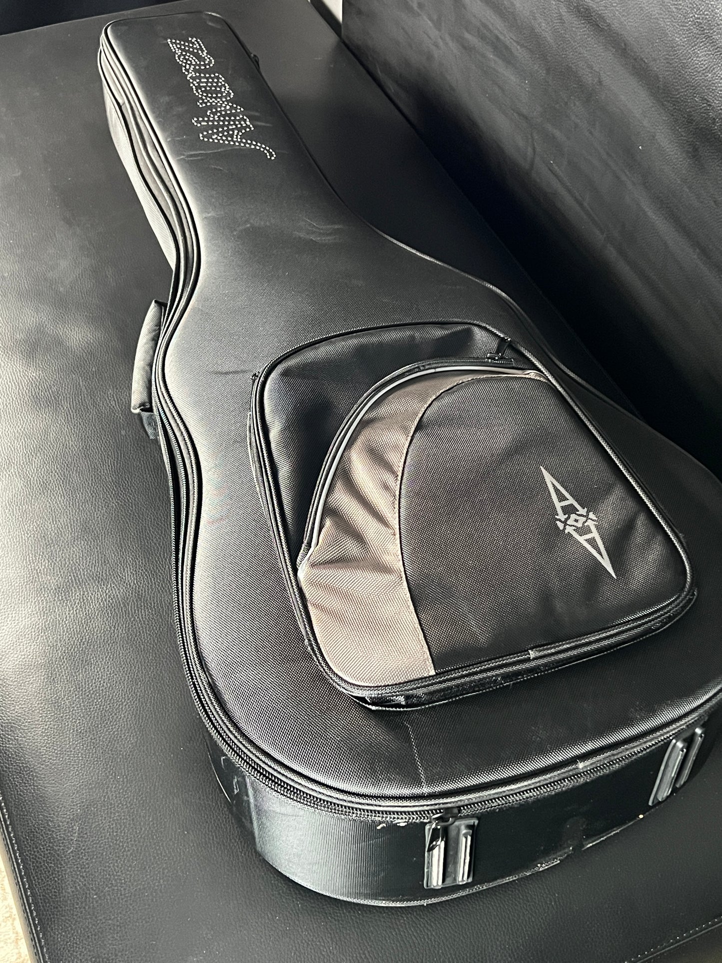 Alvarez MG70Ce Masterworks Grand Auditorium