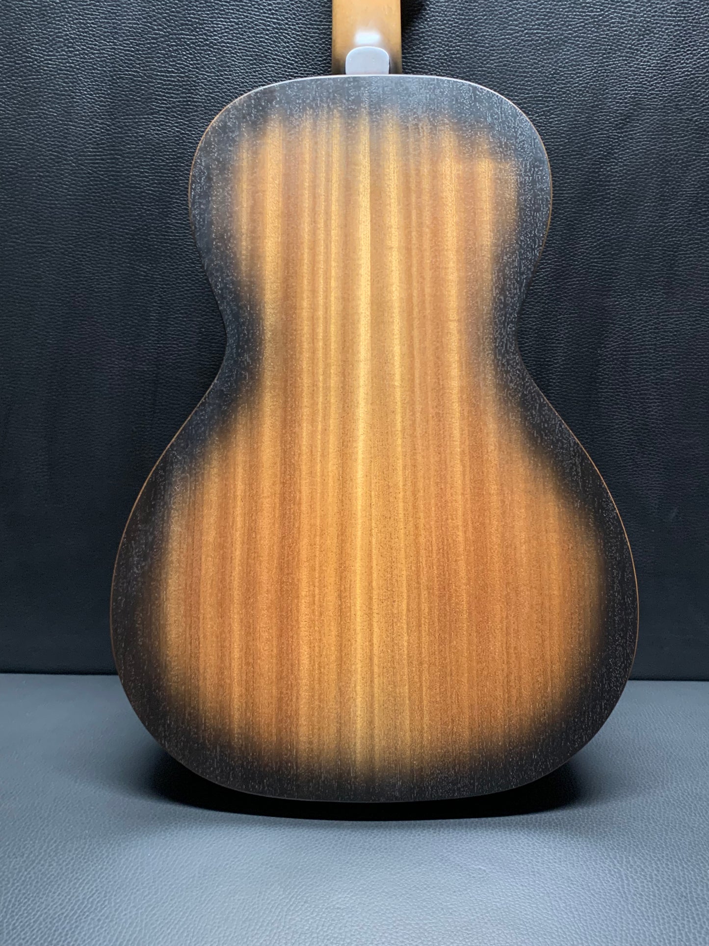 Mahogany Parlor Black Burst A/E #052554000069