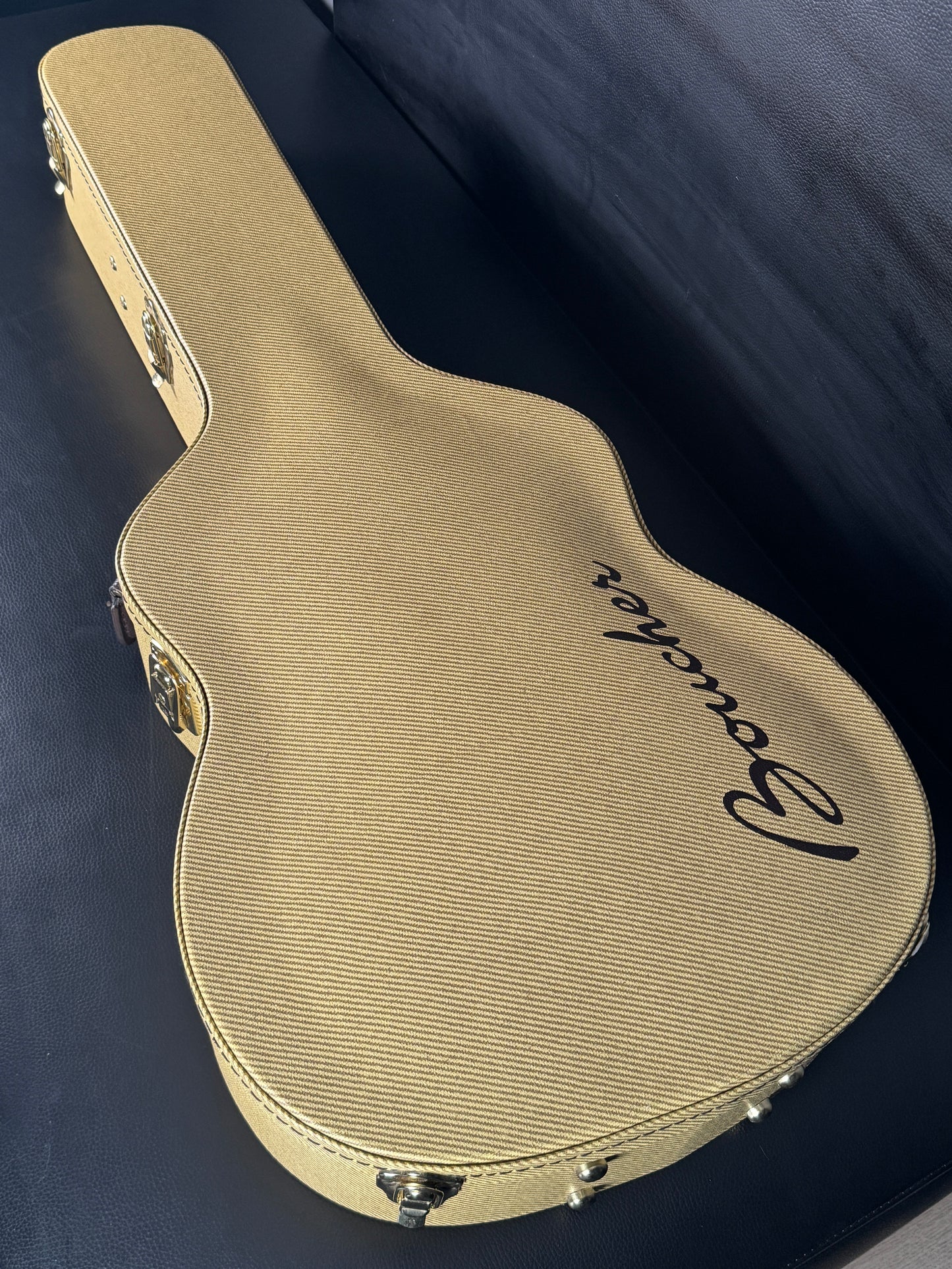 Boucher HG-56 12-Fret (PRE-OWNED)