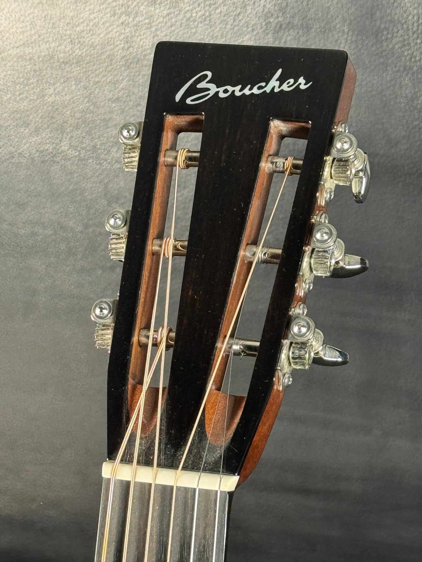 Boucher HG-56 12-Fret (PRE-OWNED)