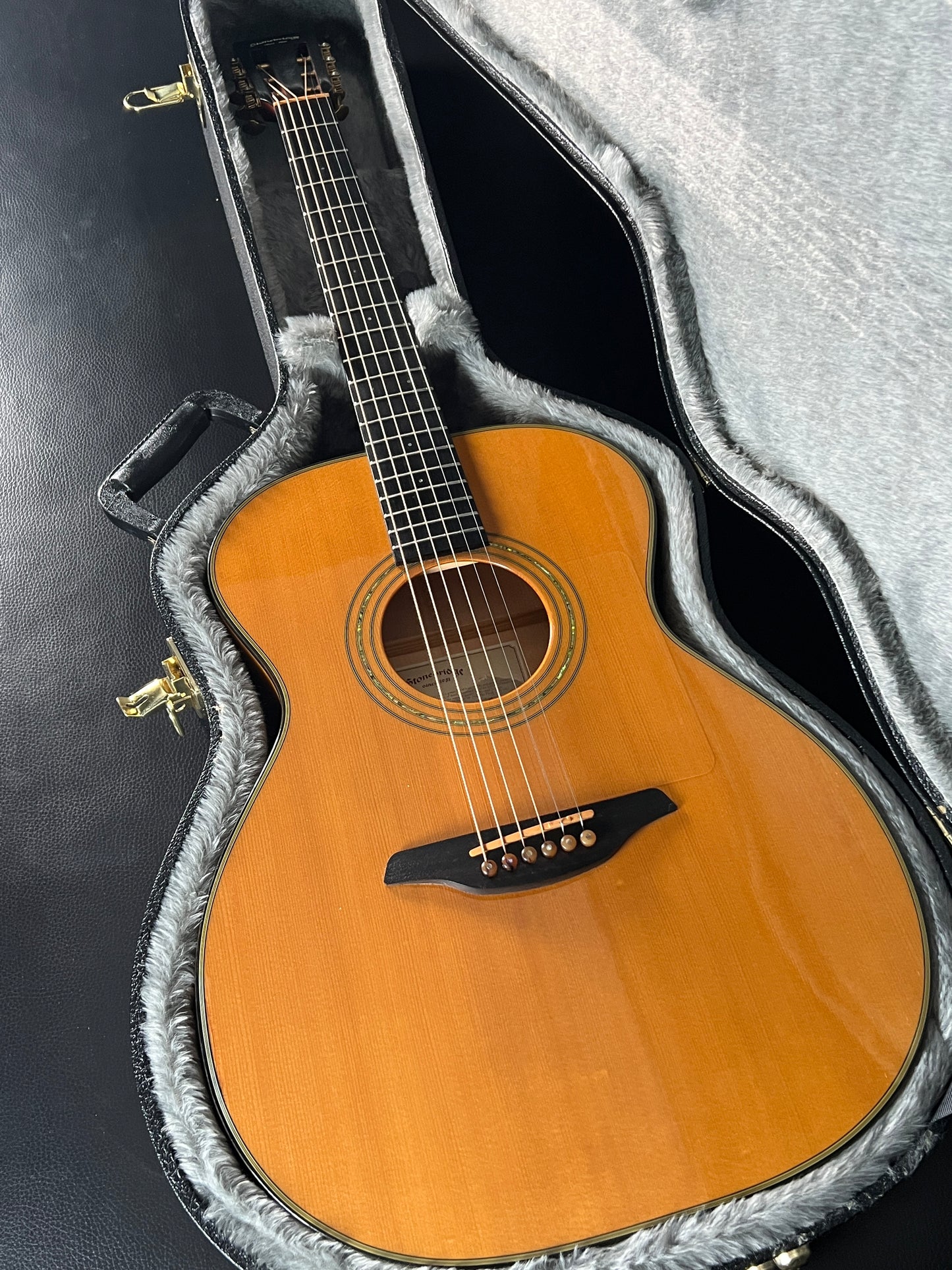 Stonebridge OM-23-SF 2006 (PRE-OWNED)
