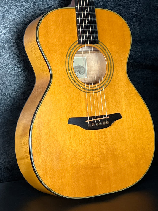 Stonebridge OM-23-SF 2006 (PRE-OWNED)