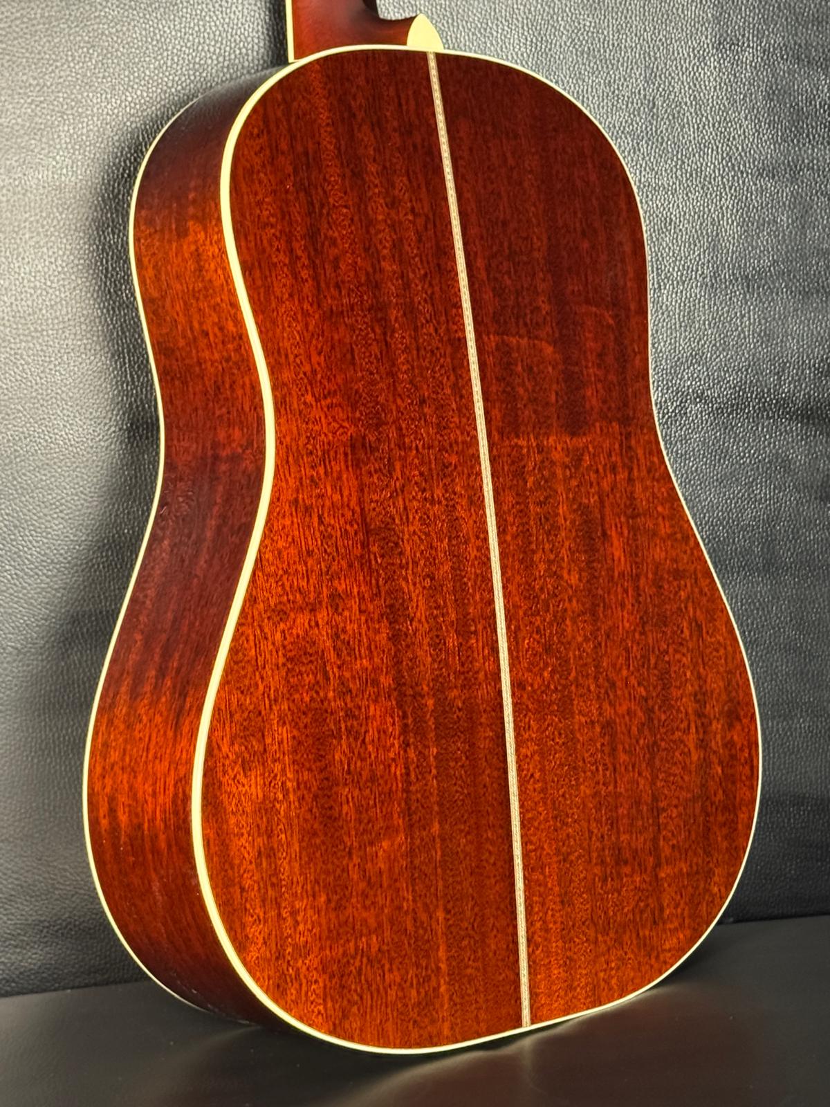 Santa Cruz Baritone #8144